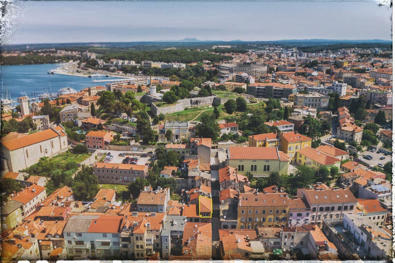 Luxury Apartment Jana With Private Parking Pula Exterior photo